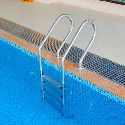 Các bước thang hồ bơi Inground SS304
