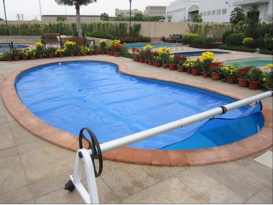 Loại bong bóng IP68 4mm Hướng dẫn sử dụng nắp bể bơi có con lăn