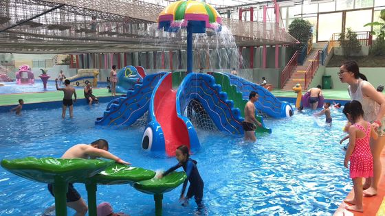 Thiết bị công viên nước cho trẻ em Trượt nước bằng sợi thủy tinh 8000x8000mm