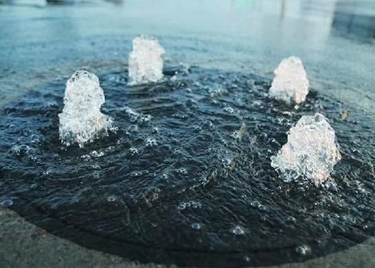 80 L / M 1 inch Dancing Fountain Jet Vòi phun có đèn