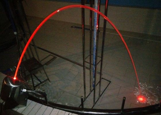 Đài phun nước 2000L / H Laminar với đèn thép không gỉ 3w RGB