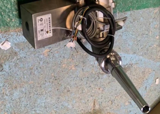 Thép không gỉ 304 Đài phun nước kỹ thuật số Swing Jet 360 độ Xoay 1 chu kỳ